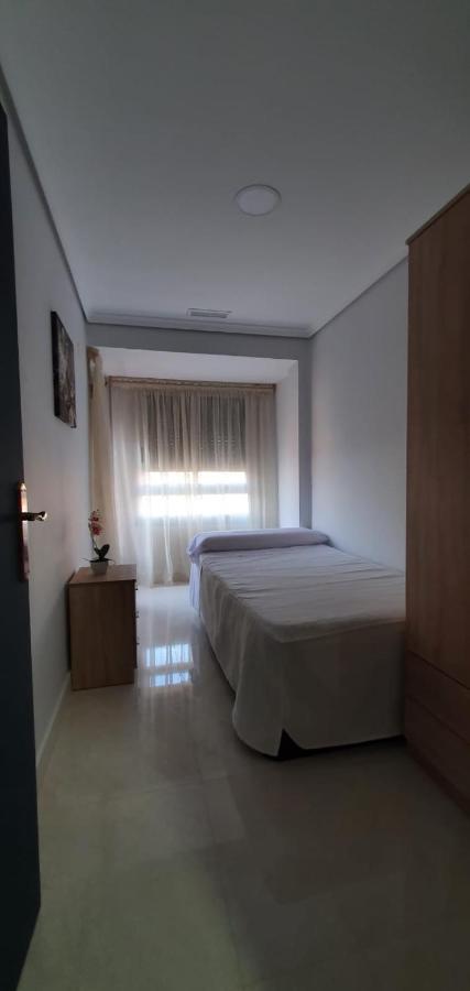 ¡Economico Y Bien Ubicado! Appartement Castellón de la Plana Buitenkant foto